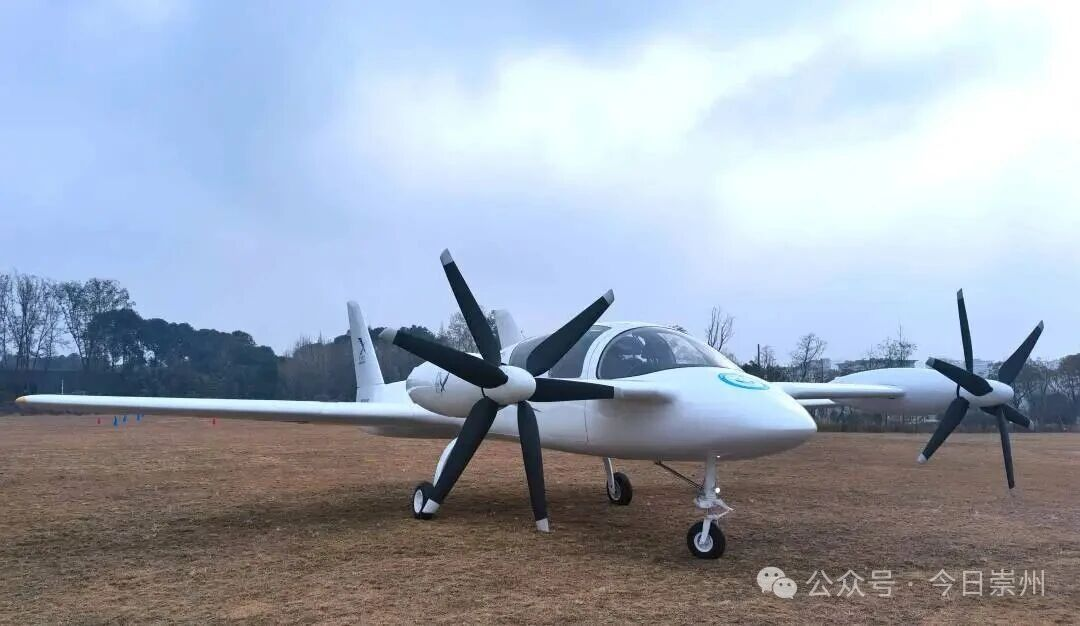 成都造“空中跑车”,飞起来!