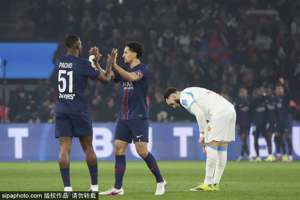 法甲-登贝莱2射1传K77破门　李刚仁建功巴黎5-0马赛_圣日耳曼_禁区_皮球
