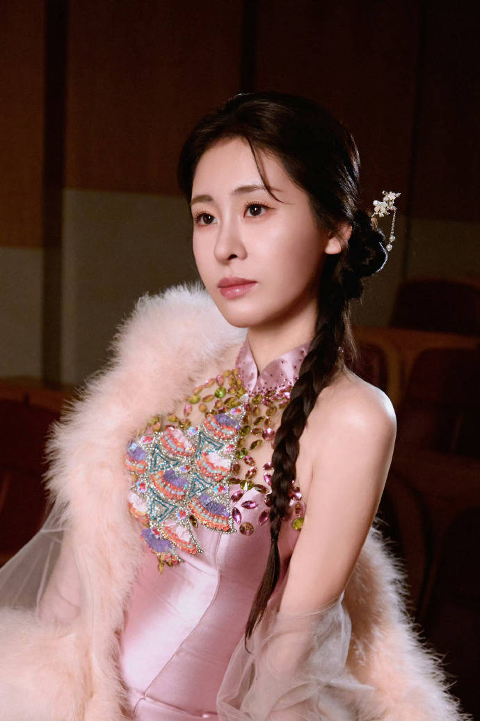 《歌手2026》阵容曝光！刘惜君张碧晨正面刚，歌王归属引热议