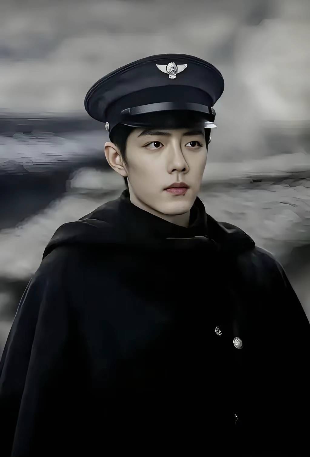 肖战待播剧引期待：现代剧VS谍战剧，哪部能成年度爆款？