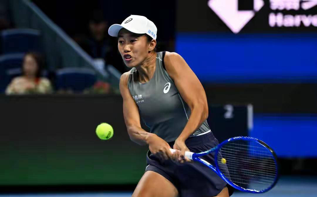 WTA1000多哈站女单资格赛首轮,张帅遗憾告负兹沃纳列娃