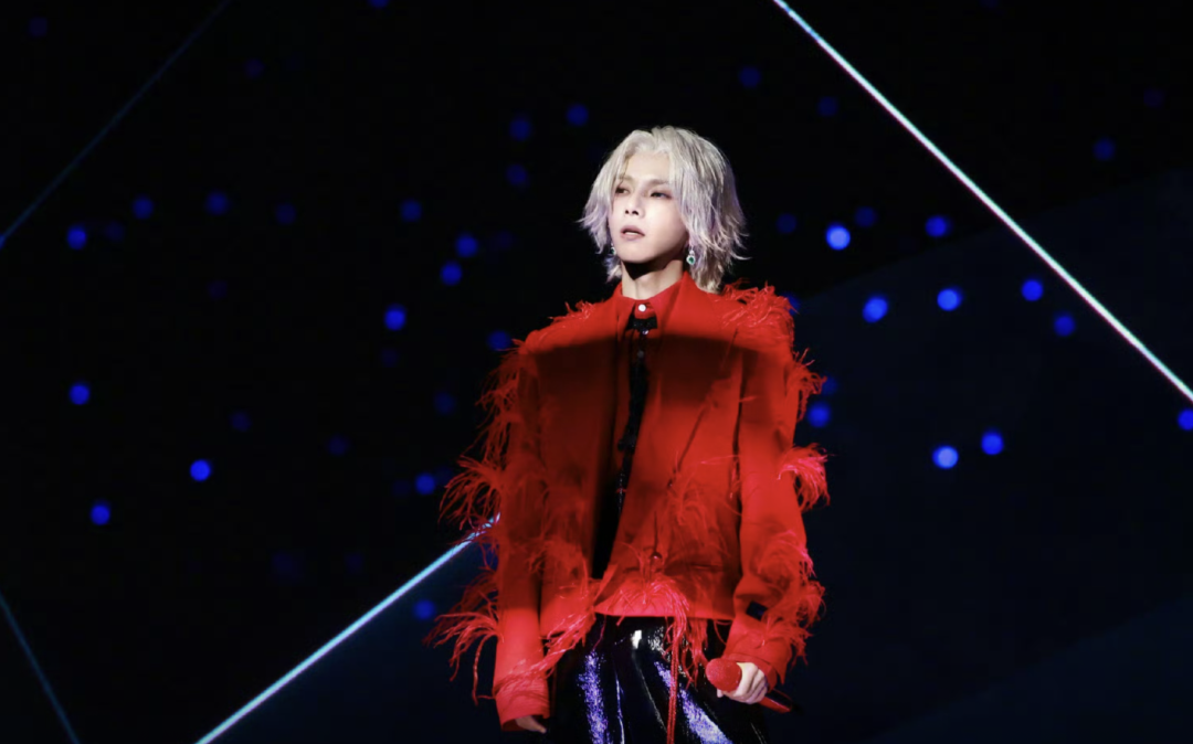 华晨宇拿下三块地冲上热搜,当地回应