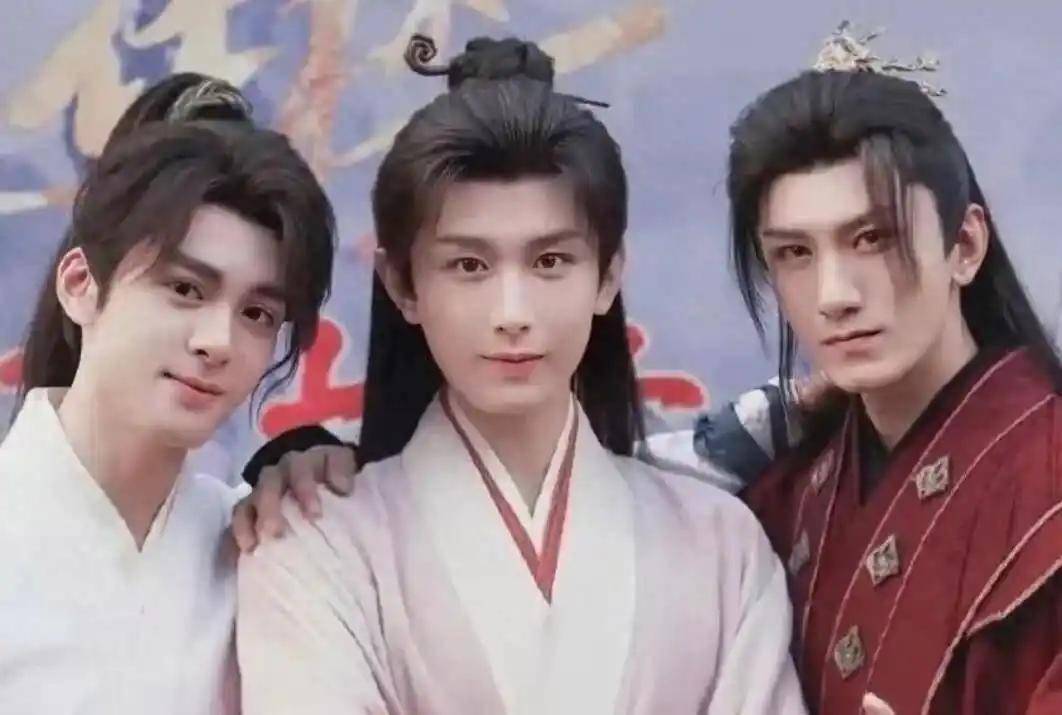 爷青回!《莲花楼2》杀疯全网:成毅曾舜晞肖顺尧集体归位，李莲花假死再掀江湖