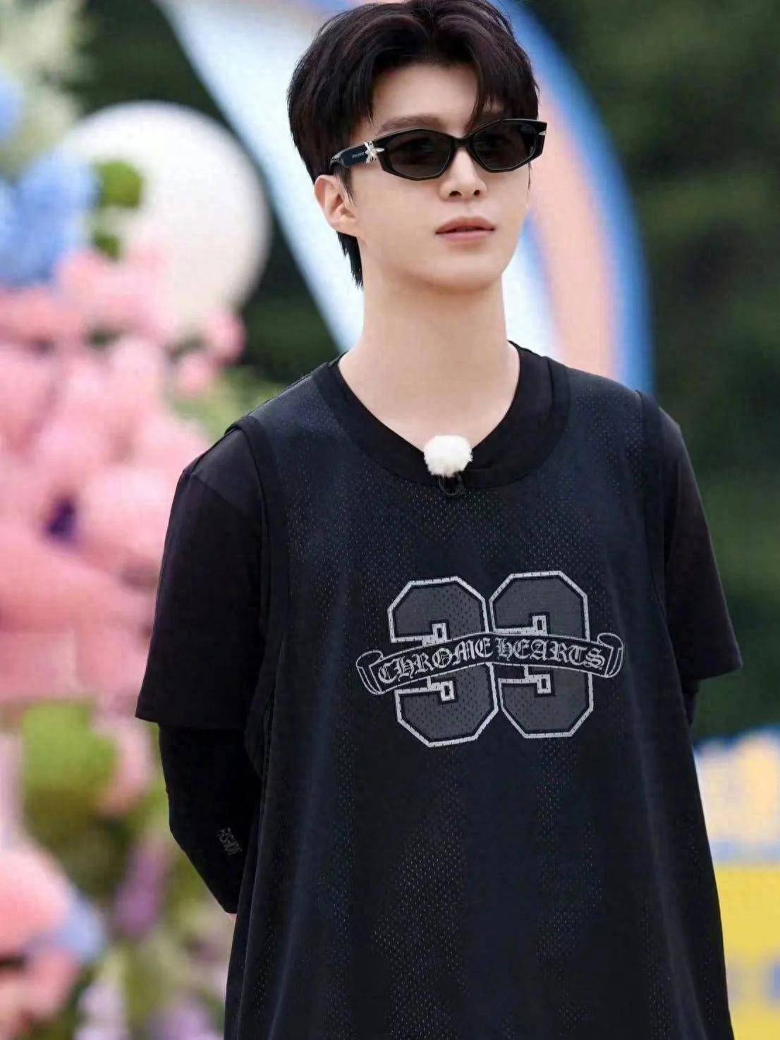 看《奔跑吧》，开始磕上范丞丞和章若楠，好好玩！