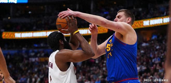 米切尔罚球绝杀掘金，徐静雨因瞬间力挺哈登巨星地位
