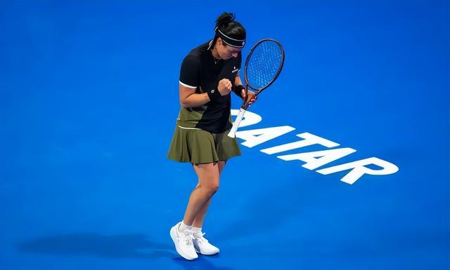 爆冷出局！郑钦文0-2不敌贾巴尔，止步WTA1000多哈站次轮
