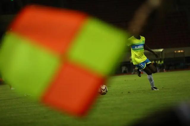 今晚足球赛事8场解析，胜负平全知道|亚冠|葡超|卡利亚里队|比利亚雷亚尔队_订阅