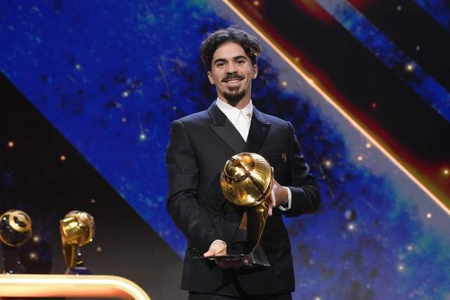 曝皇马夏窗盯上维蒂尼亚!盼葡萄牙中场主动谋求离开巴黎