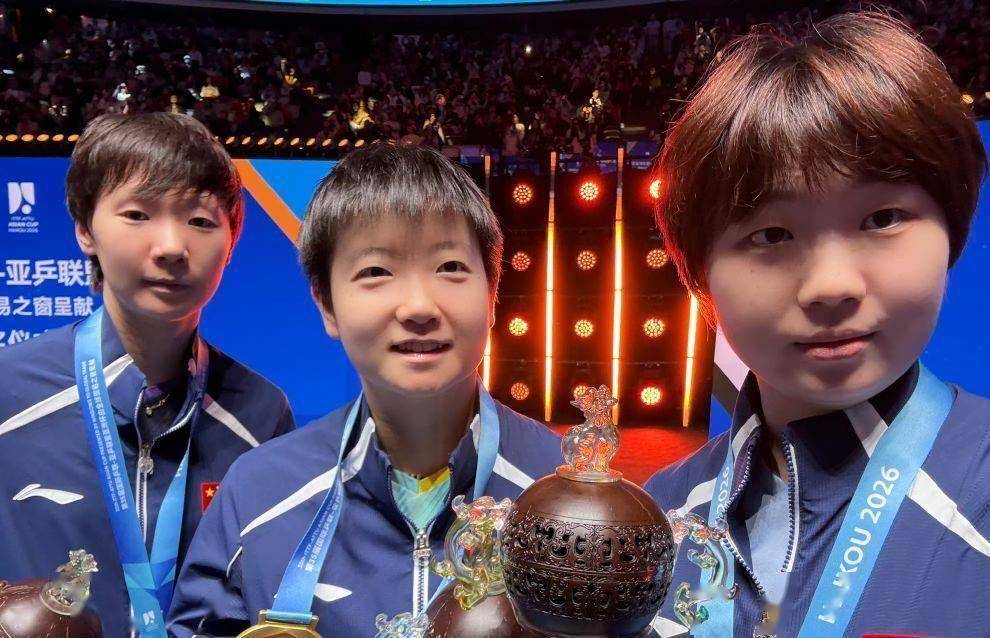 祝贺王曼昱!生日，世界乒联为她破例发文，回顾过去一年:外战全胜，独缺一冠_孙颖莎_中国乒乓球队_比赛