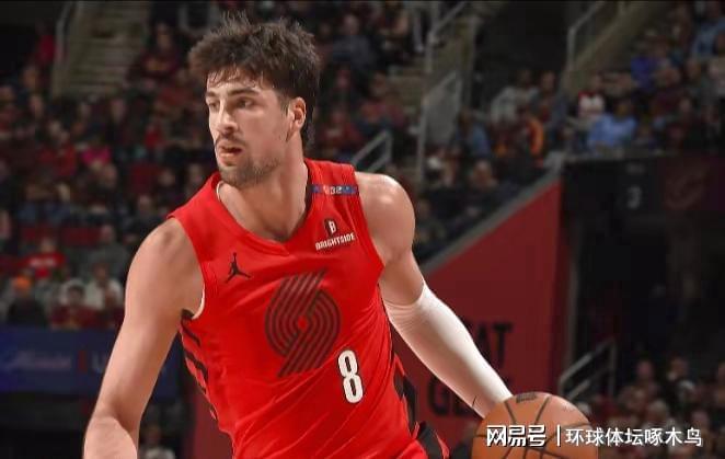 杨瀚森替补投篮2中1拿到2分1板助阵开拓者135-115灰熊 结束6连败