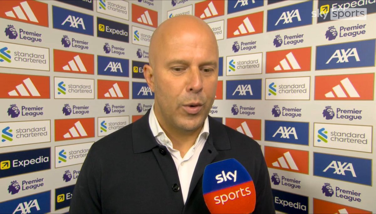 斯洛特谈格伊拉拽萨拉赫:那绝对是进球机会,他甚至该吃红牌