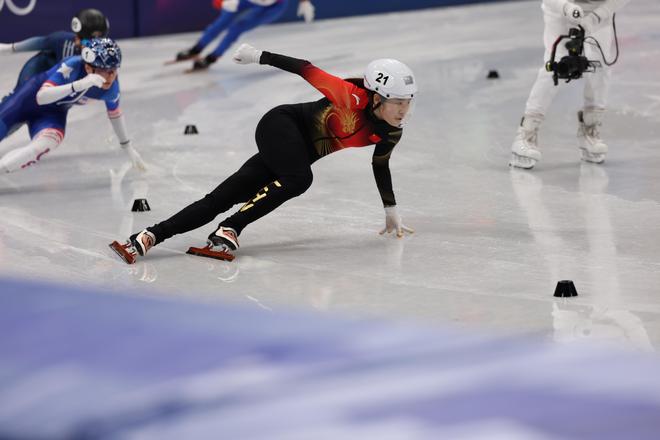 三位中国选手晋级短道速滑女子500米四分之一决赛