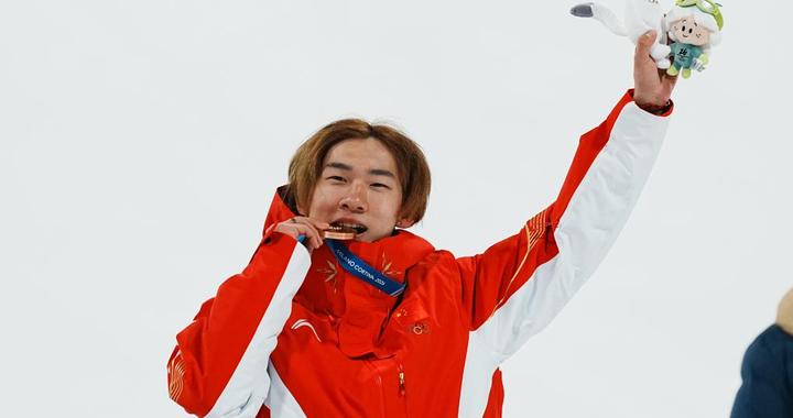 冬奥会｜“为自己骄傲”的笑容，比金牌更灿烂