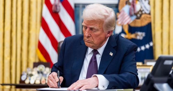 贝森特一句话，曝光美国战略，马斯克预言成真，百年大变局已到来