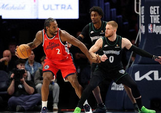 残阵快船逆袭！小卡领队演绎经典翻盘！