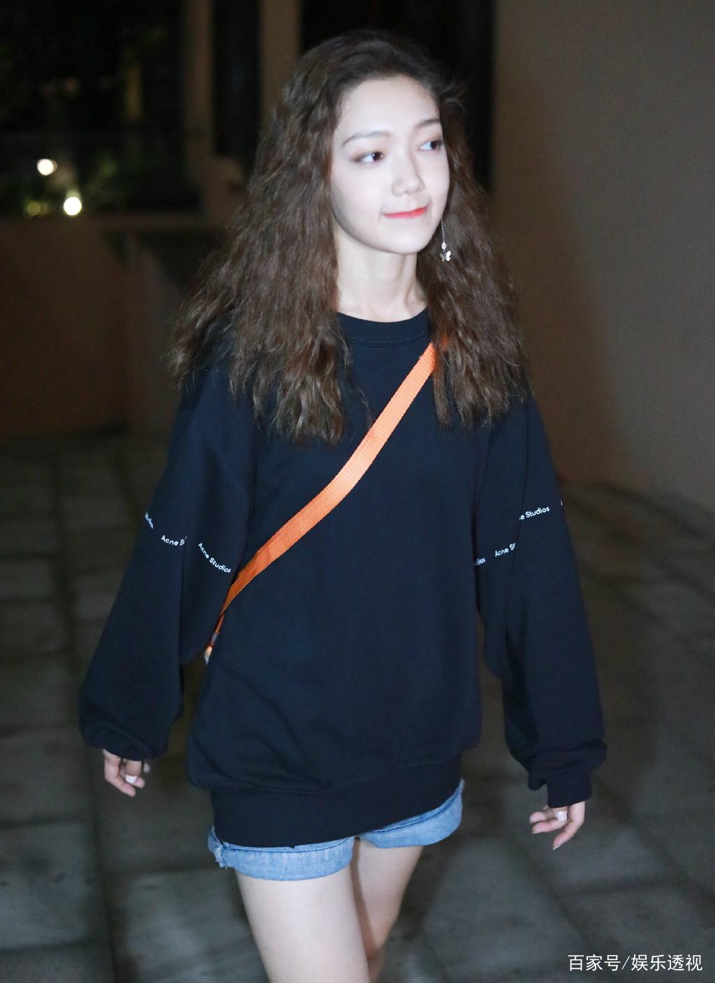 硬糖少女录《青春环游记》路透,希林显C位优势,陈卓璇遗憾可惜