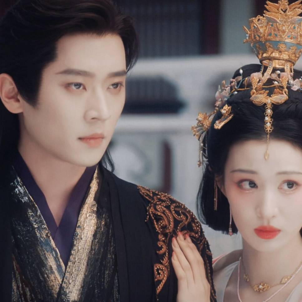 丞磊王楚然戏里疯批戏外笑场,“鱼蛋CP”把古装剧拍成了欢乐喜剧