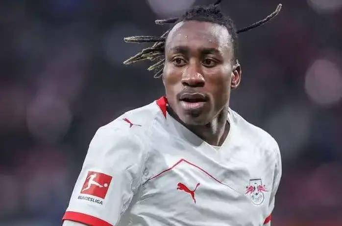 1亿欧!曼联利物浦争抢19岁新星,利物浦或免签后卫补短板