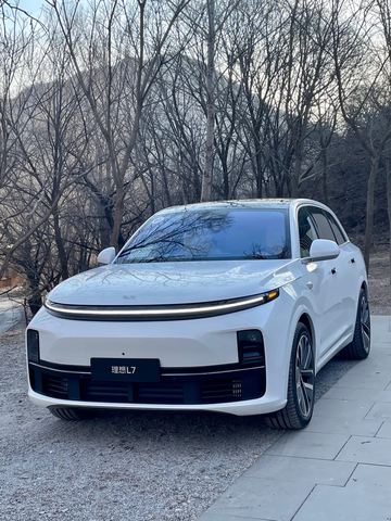 理想L7[理想汽车首款五座SUV产品]