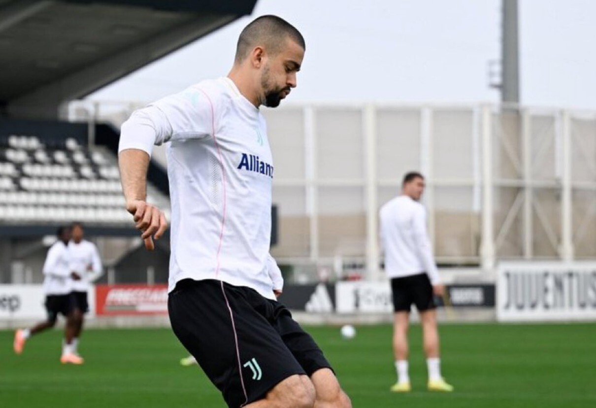 米体:热格罗瓦身体状态完全恢复,踢那不勒斯能增加出场时间