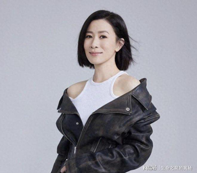 佘诗曼:2亿身家是数字更是秘密,若回到20岁或考虑结婚生子