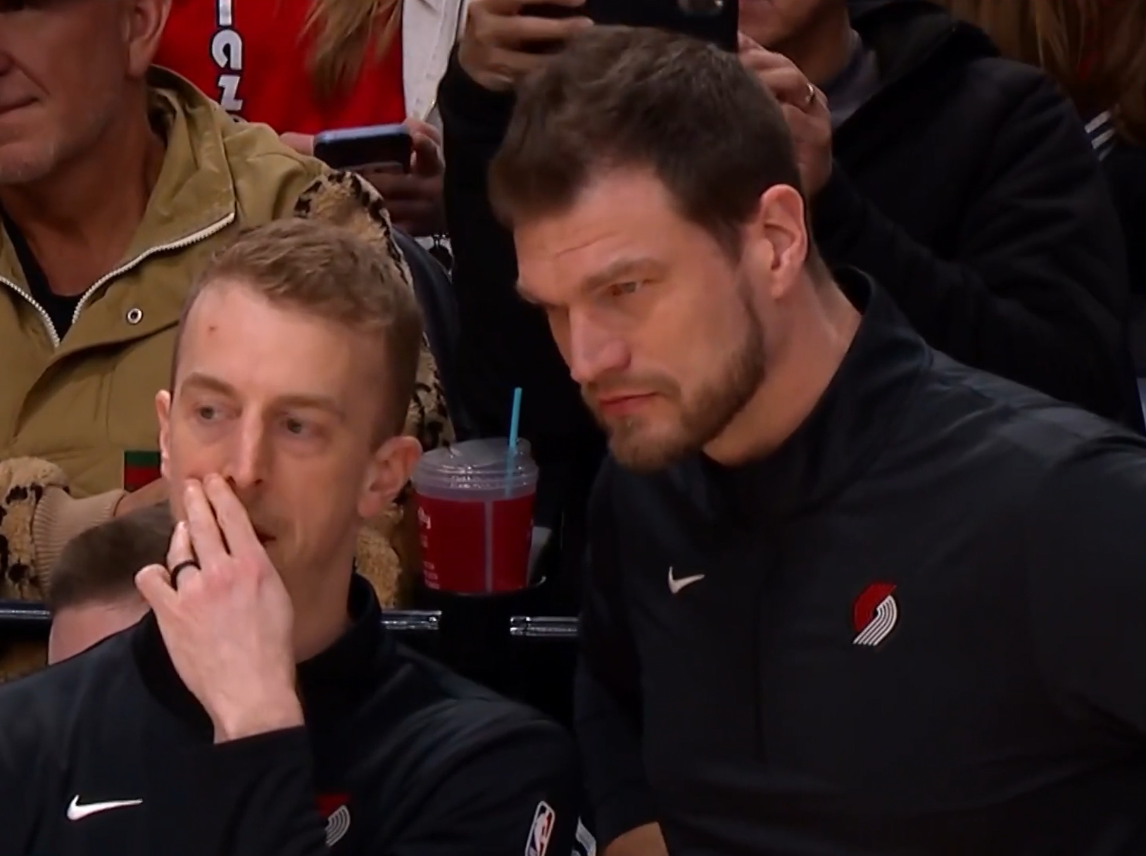 开拓者135-118横扫76人!获3连胜,卡马拉30分,杨瀚森取得NBA里程碑