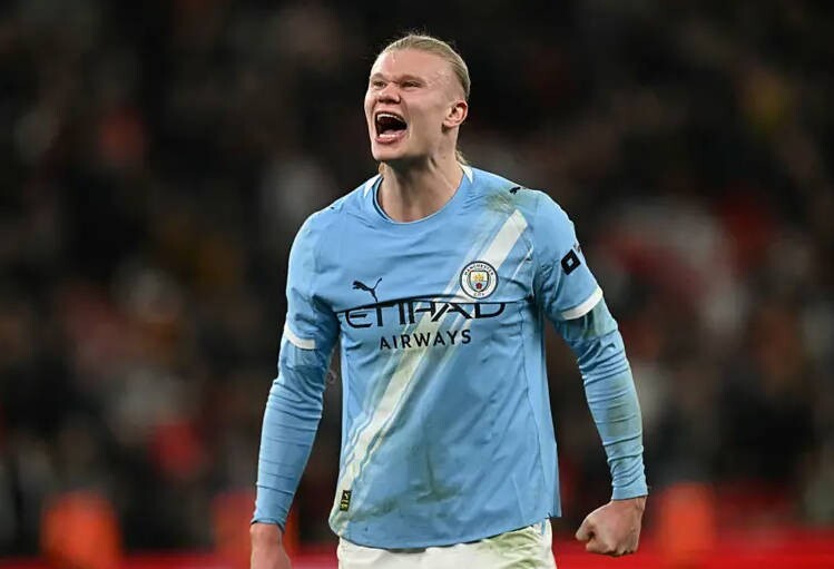 在安菲尔德破门,哈兰德英超客场对他交手2+次的对手时均进球