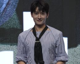 曾给杨洋演配角的白宇，大剧热剧刷屏，超越顶流成实力担当