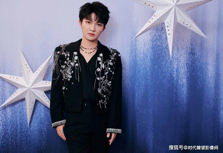 内娱“故事嗓”天花板!周深空灵、毛不易质朴，一开口就唱哭全网_陈楚生_声音_音乐