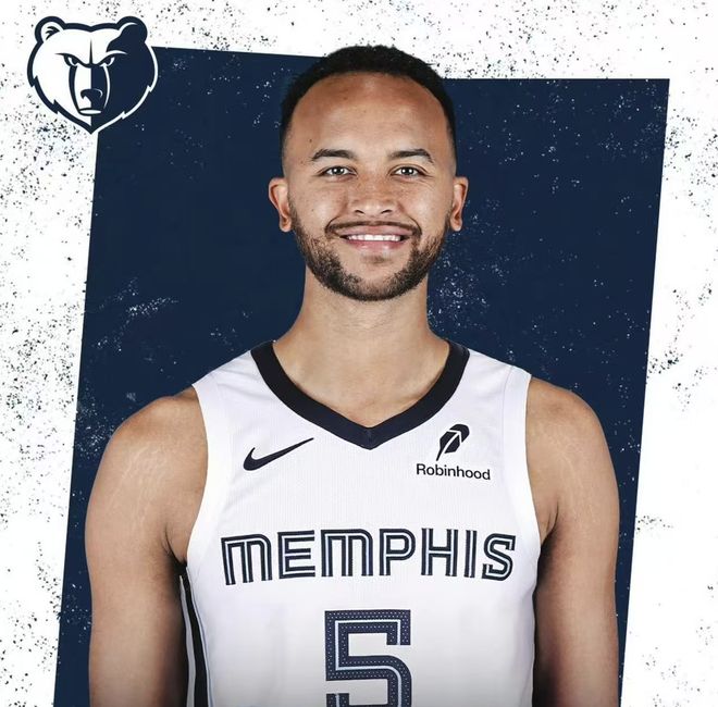 杨瀚森新队友太准了：连续2场得分上双！进4记三分，率队双杀灰熊