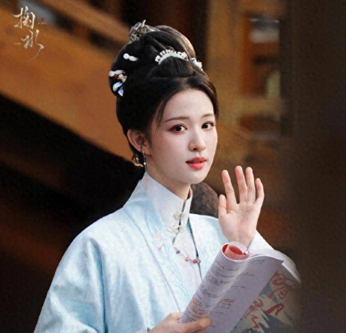 王楚然《明月录》路透极美！与宋祖儿差异大，男主造型令人惊喜