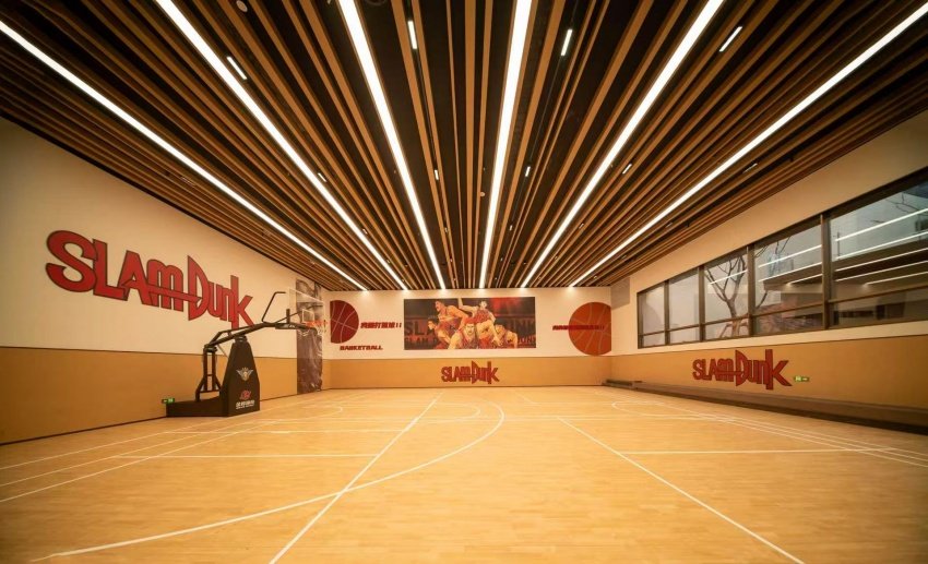 ▲龙翔·未央和鸣篮羽馆实拍图