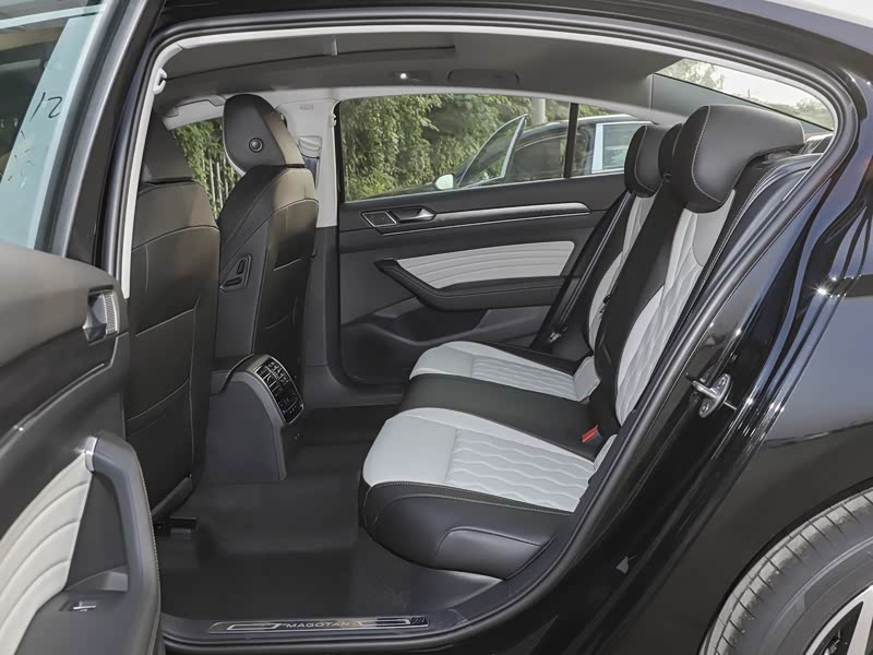 什么样的轿车后排空间宽敞?