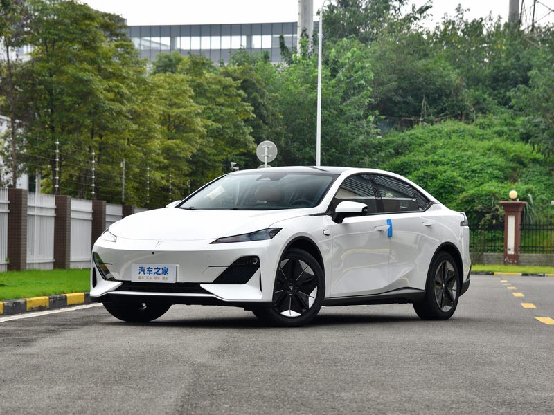 深蓝SL03纯电版的实际续航里程是多少?