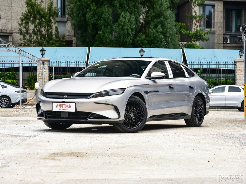 比亚迪刀片电池在安全性方面具备哪些独特亮点