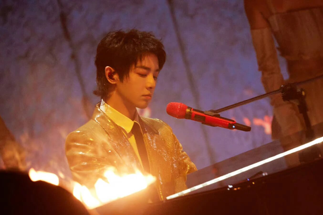 华晨宇演唱会官宣:拿下3块地打造个人演唱会基地,当地回应