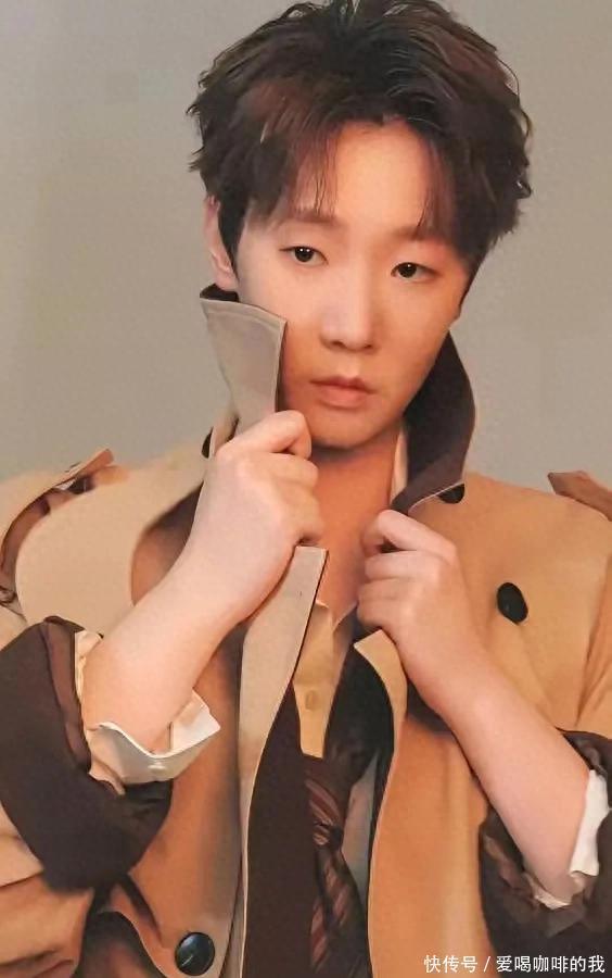 王曼昱：身着华服的冷面杀手，名牌是她的新战袍