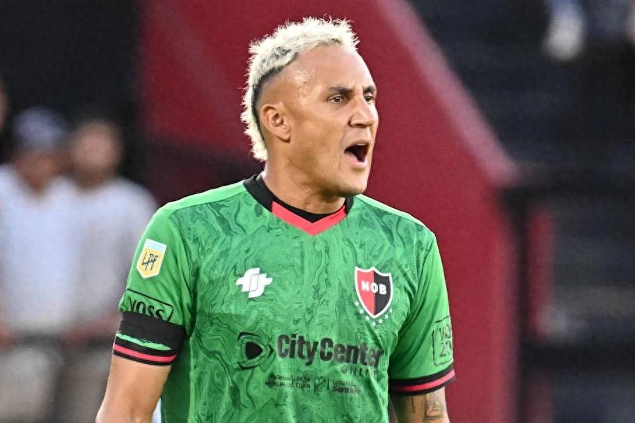 官宣!前皇马功勋门将登陆墨超，成交价约200万美元_美洲狮_凯洛尔·纳瓦斯_纽维尔老男孩