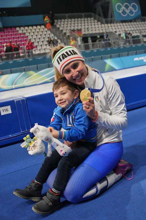 最好的生日礼物!意大利速滑名将2026冬奥会摘金,奖金破百万人民币