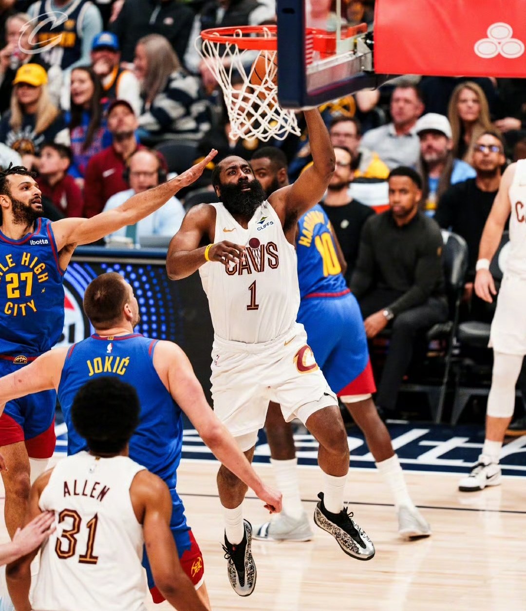 随着掘金117-119惜败,火箭利好,NBA最新积分榜:西部3-5名乱套了!