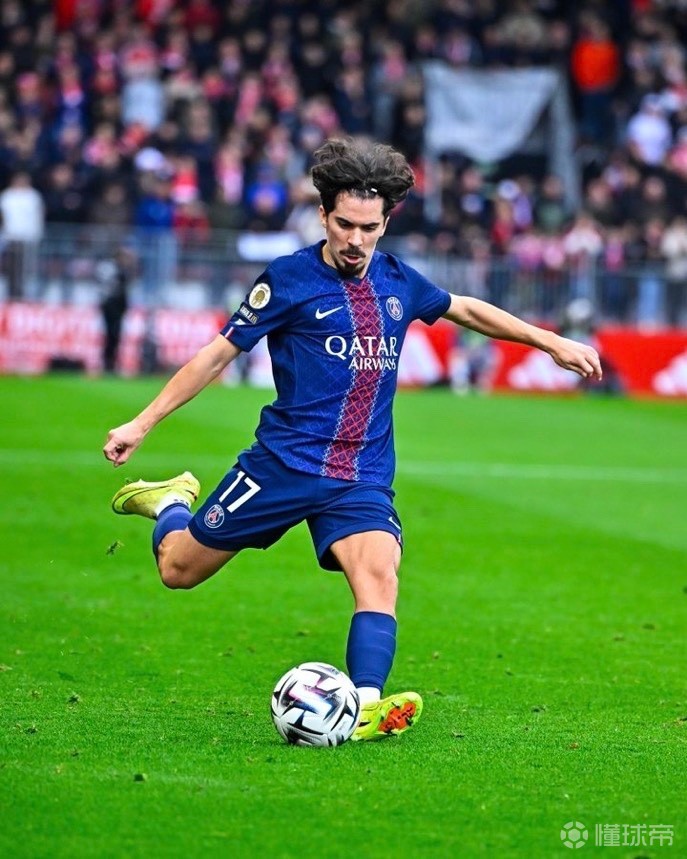 罗马诺:皇马很欣赏维蒂尼亚,但大巴黎不打算放人_PP视频体育频道