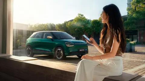 代步界 “卷王” 登场!2026 款纳米 01,为何是 5 万级新能源的首选?