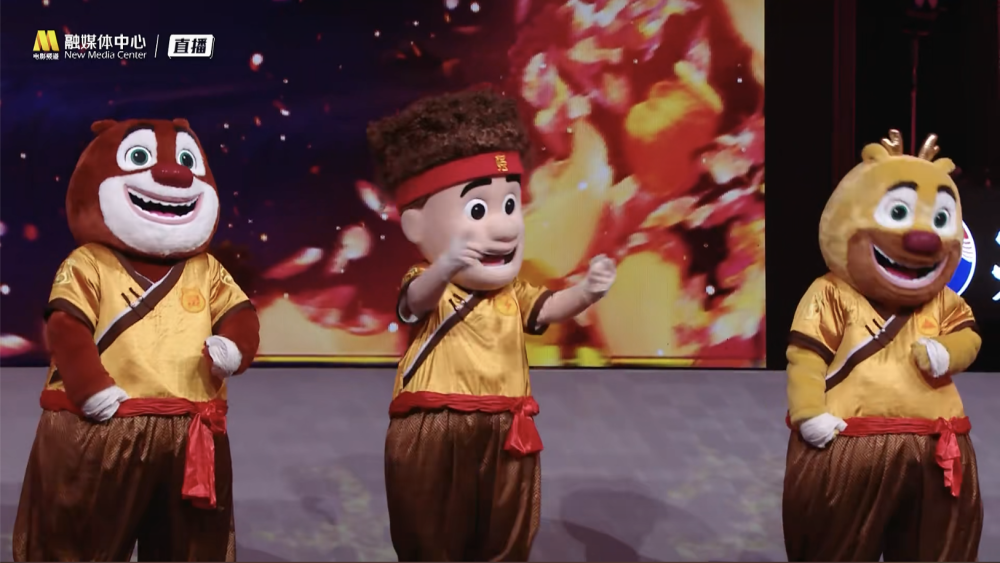 张艺谋揭秘在深圳拍电影,《惊蛰无声》正月初一见!