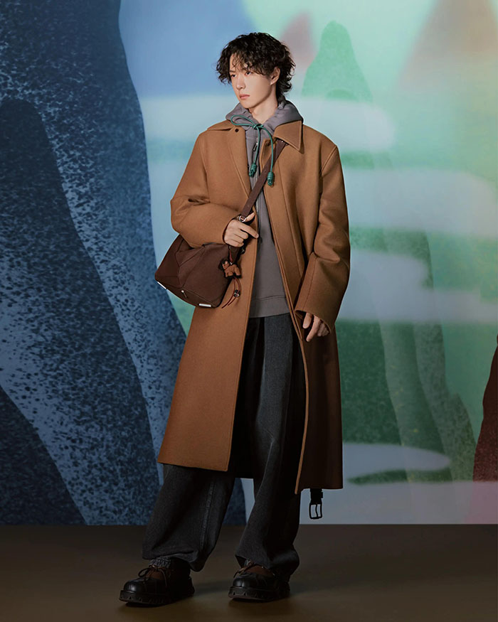 LOEWE「罗意威」2026马年新春企划曝光，王一博领衔演绎东方美学盛宴-潮流情报网