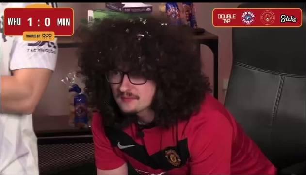 比赛中的理发哥