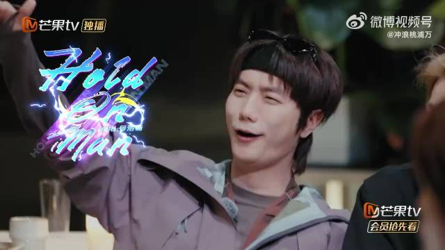 何浩楠台上深情演唱台下应援热烈