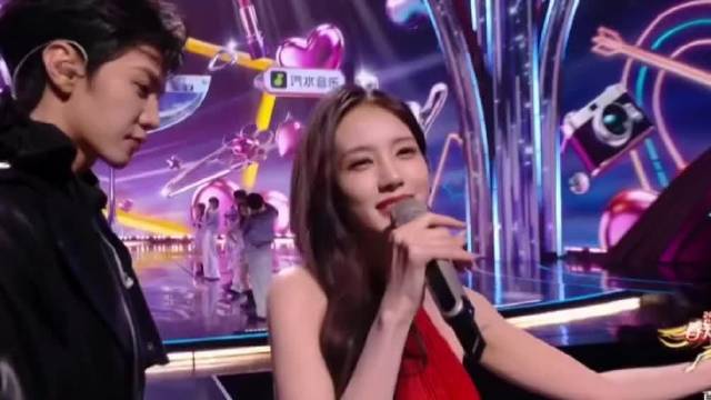 懂的业内应该朝陈哲远李一桐递现偶本子了