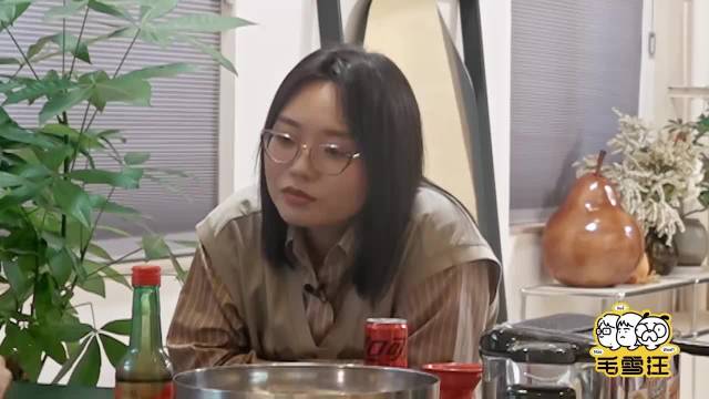 毛不易不去当演员可惜了，在节目做样子给老爸看，演技炸裂