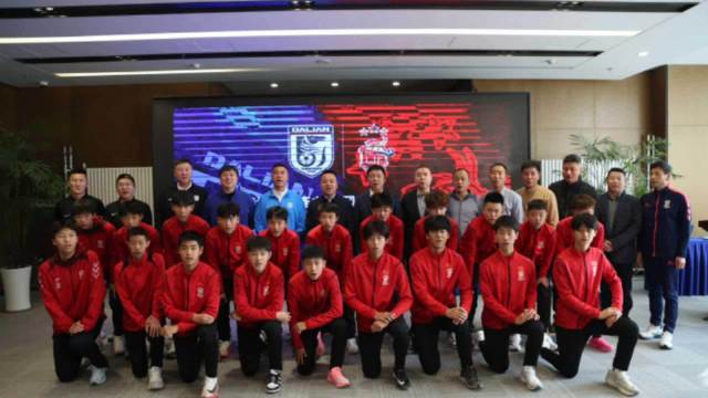 大连英博总经理@大连陈东东 与大连著名的龙卷风俱乐部总经理