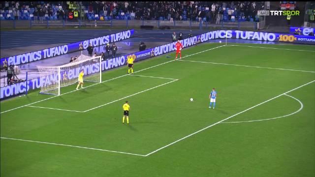 科莫点球大战胜那不勒斯，40年后再进意大利杯半决赛